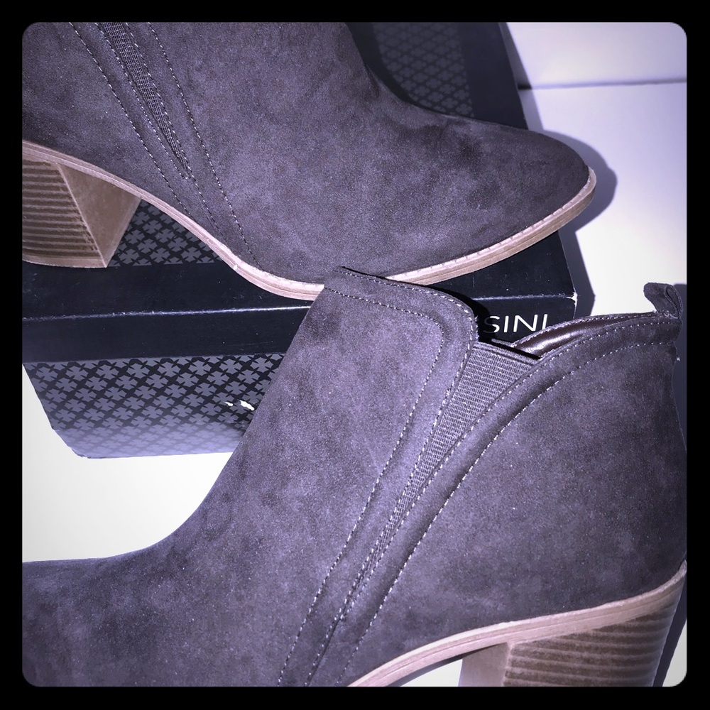 NIB Massini “Genesis” Grey Ankle Boots Size 8.5 - Picture 2 of 8